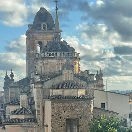 Estudio Tau Jerez De Los Caballeros Buitenkant foto