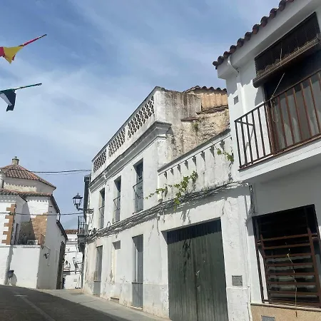 Estudio Tau Jerez De Los Caballeros Buitenkant foto