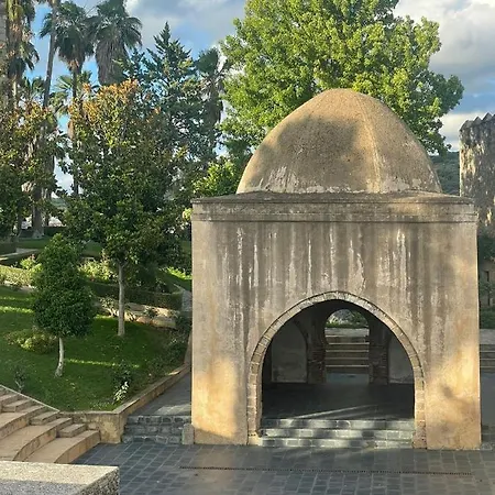 Estudio Tau Jerez De Los Caballeros Buitenkant foto